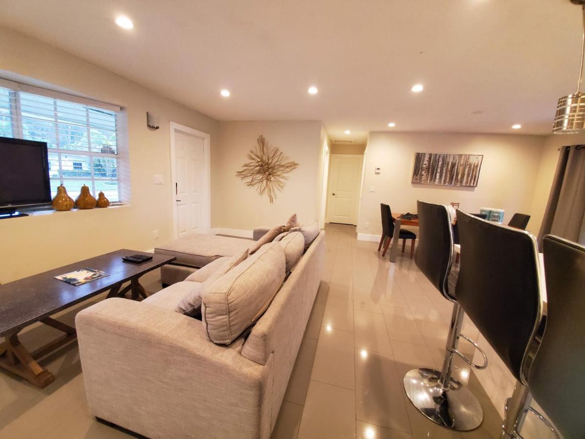 Lakefront Vacation Home - Sleeps 8 데이비 외부 사진